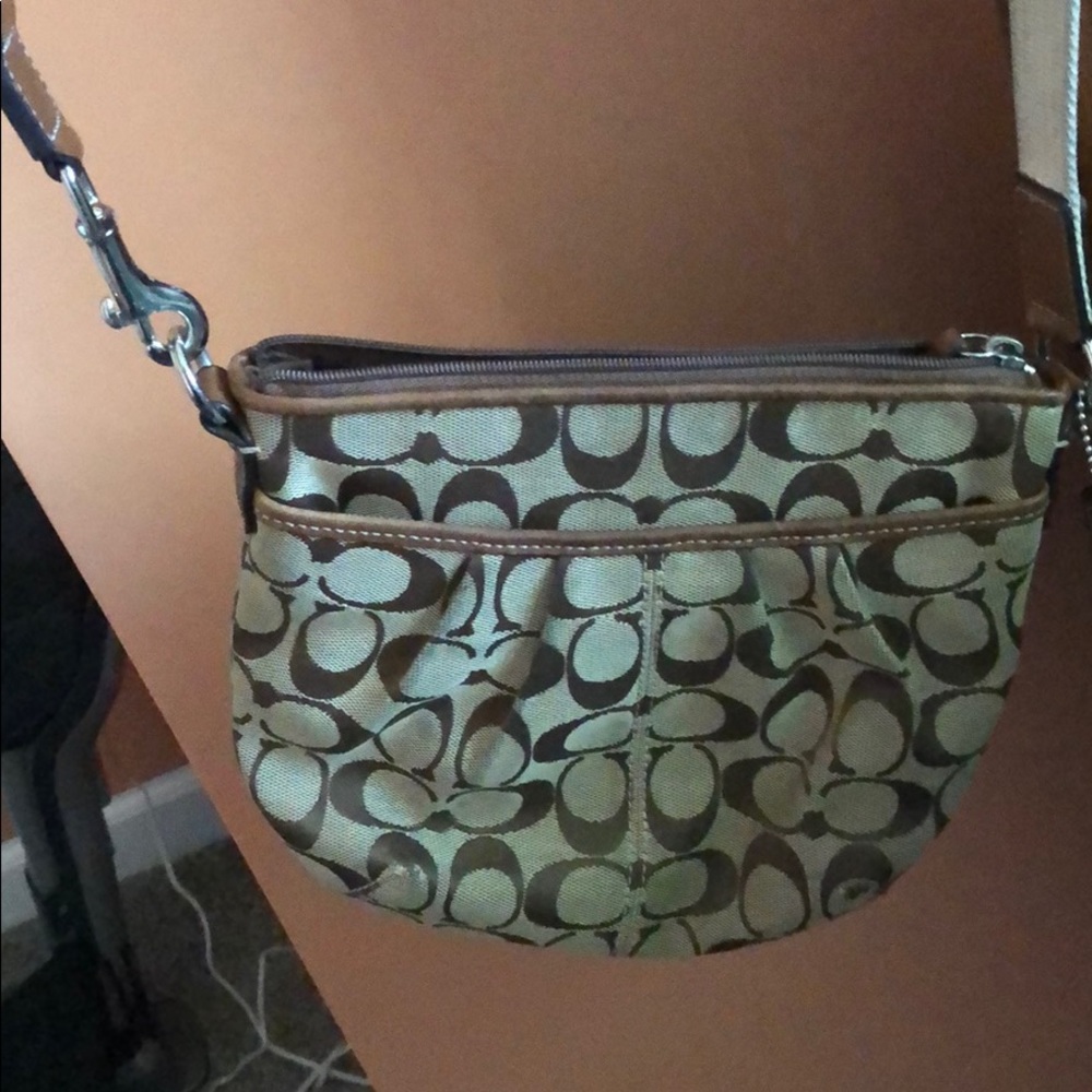 Coach swing pack
